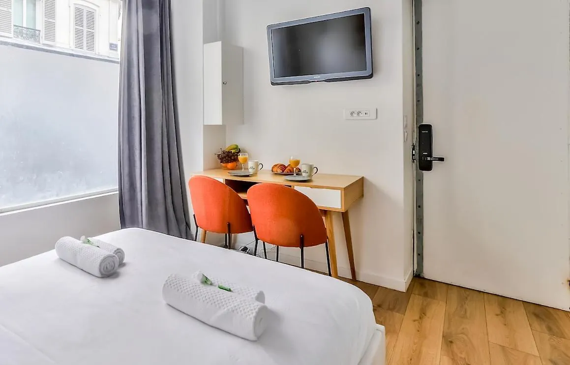 Charmant Studio Au Coeur Des Batignolles Paris